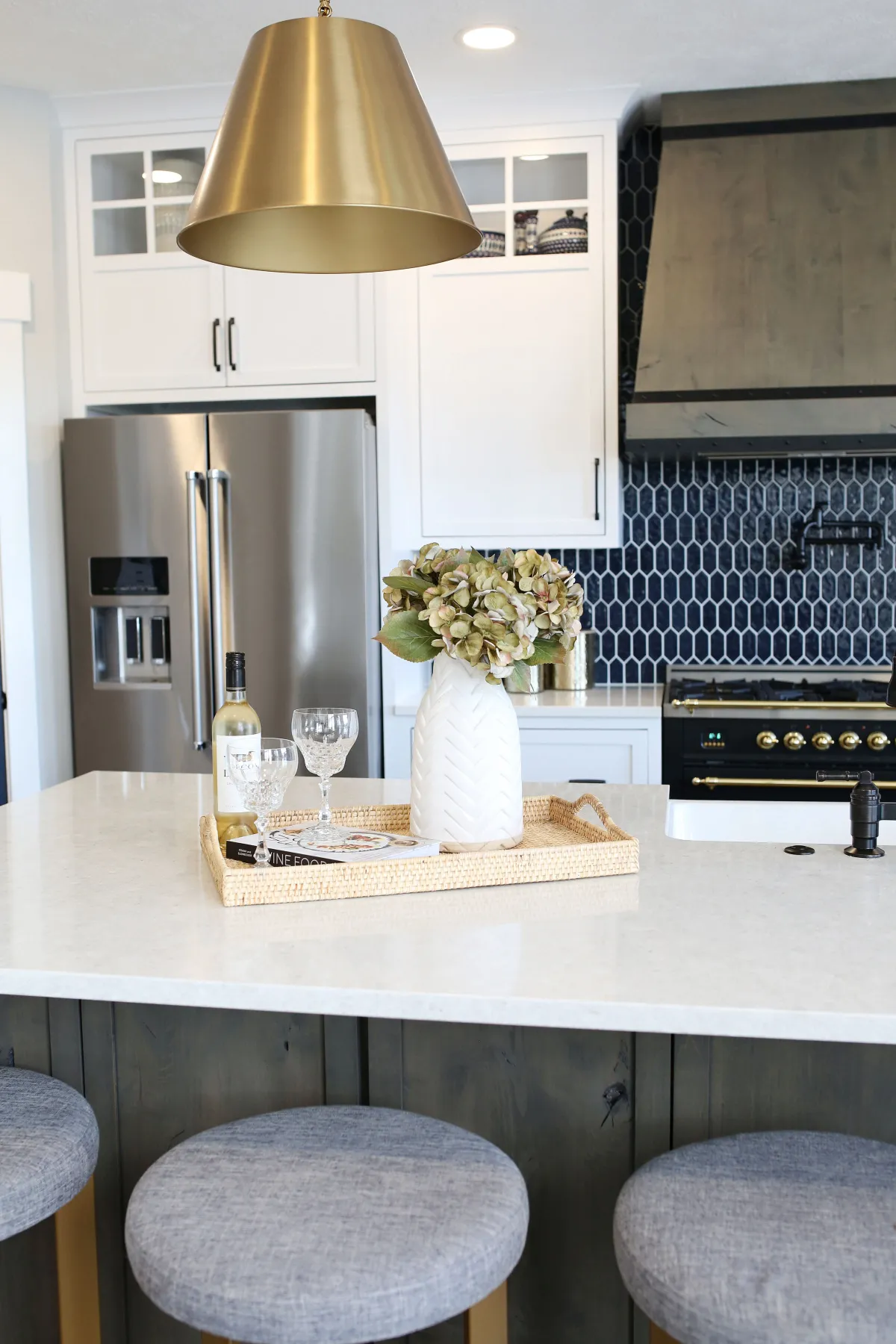 Transitional Kitchen Living Space Jenison – MI (23)