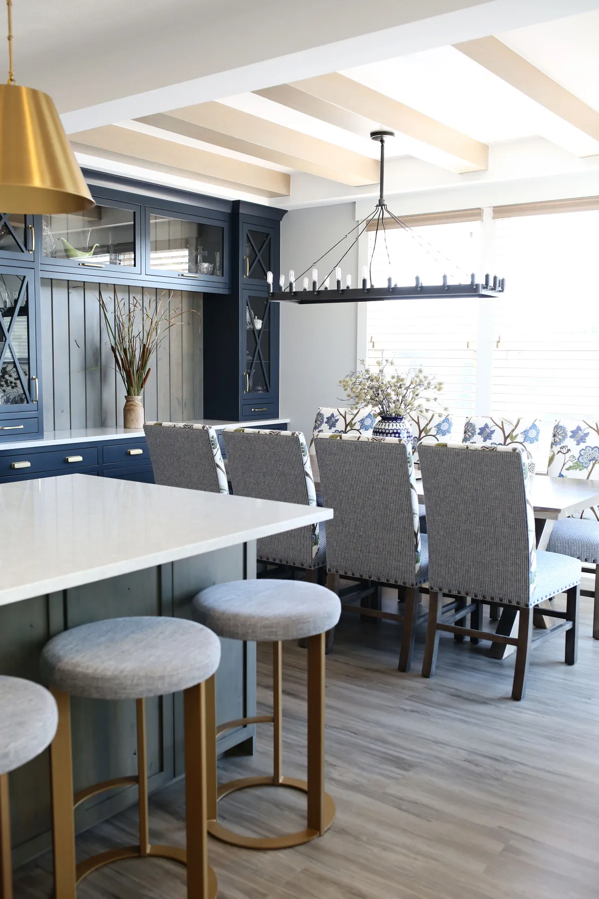 Transitional Kitchen Living Space Jenison – MI (24)
