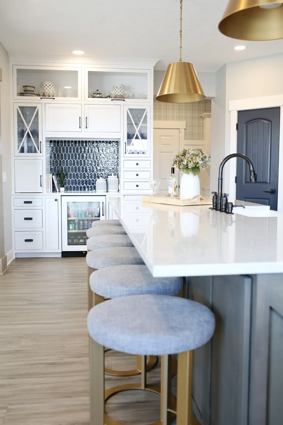 Transitional Kitchen Living Space Jenison – MI (25)