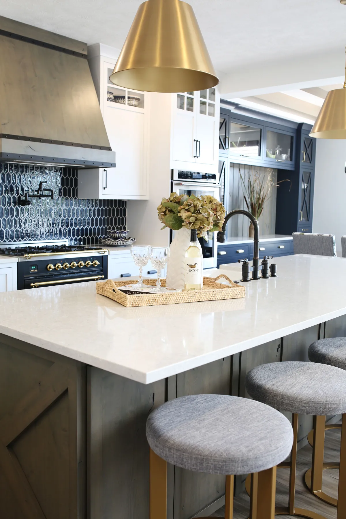Transitional Kitchen Living Space Jenison – MI (38)