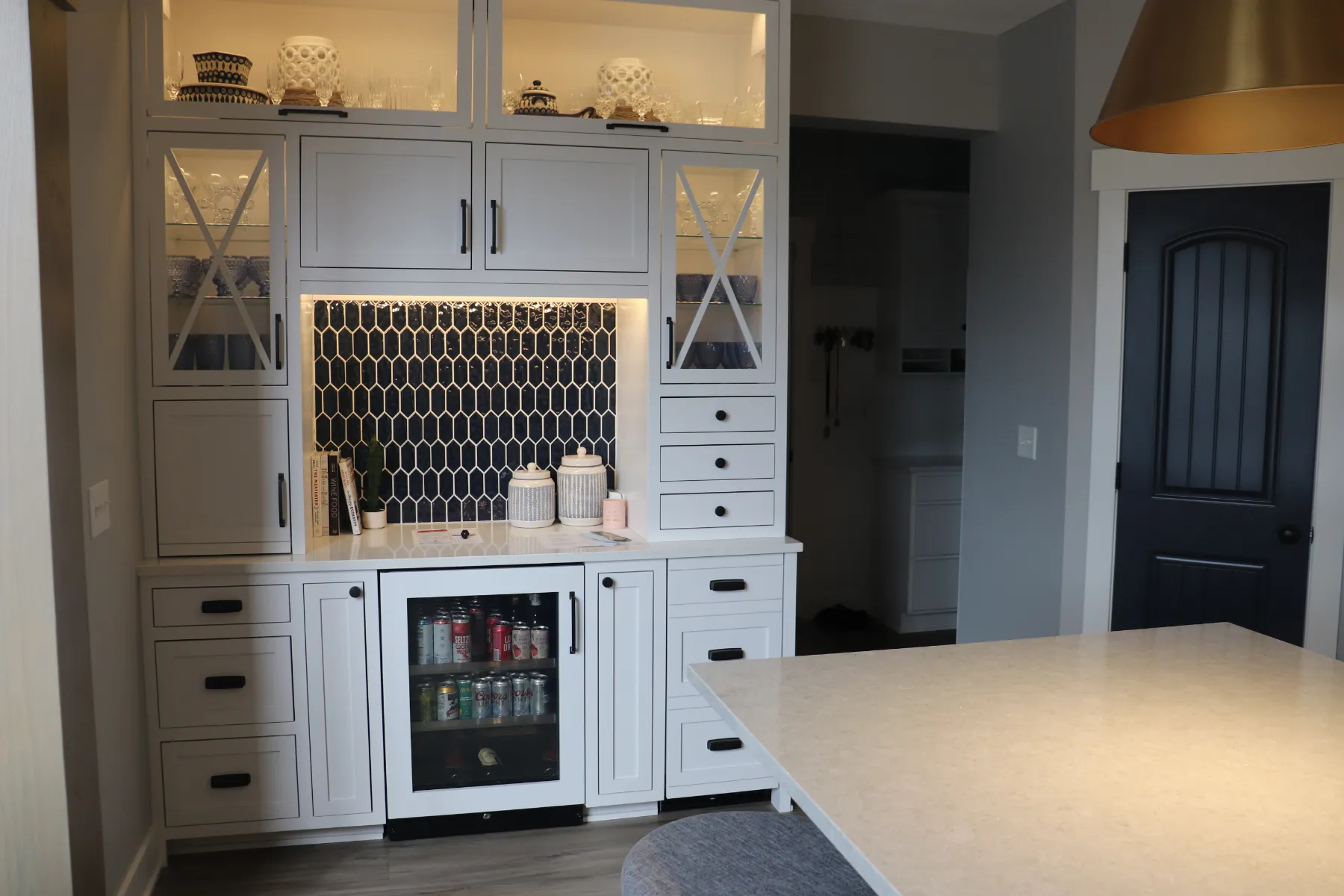 Transitional Kitchen Living Space Jenison – MI (44)