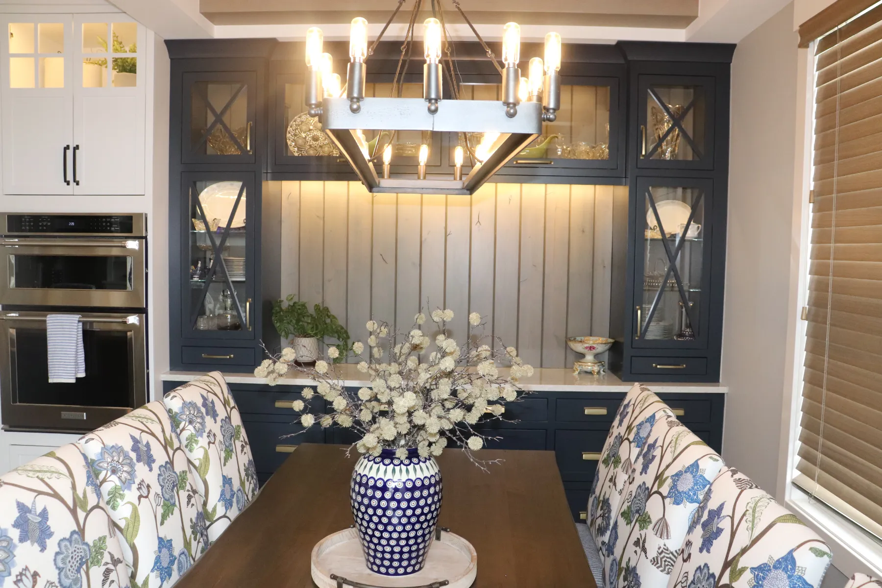 Transitional Kitchen Living Space Jenison – MI (45)