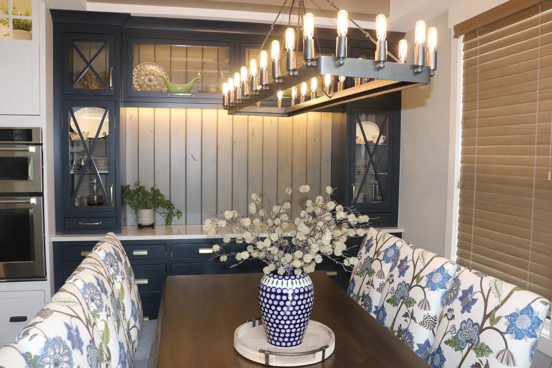 Transitional Kitchen Living Space Jenison – MI (46)