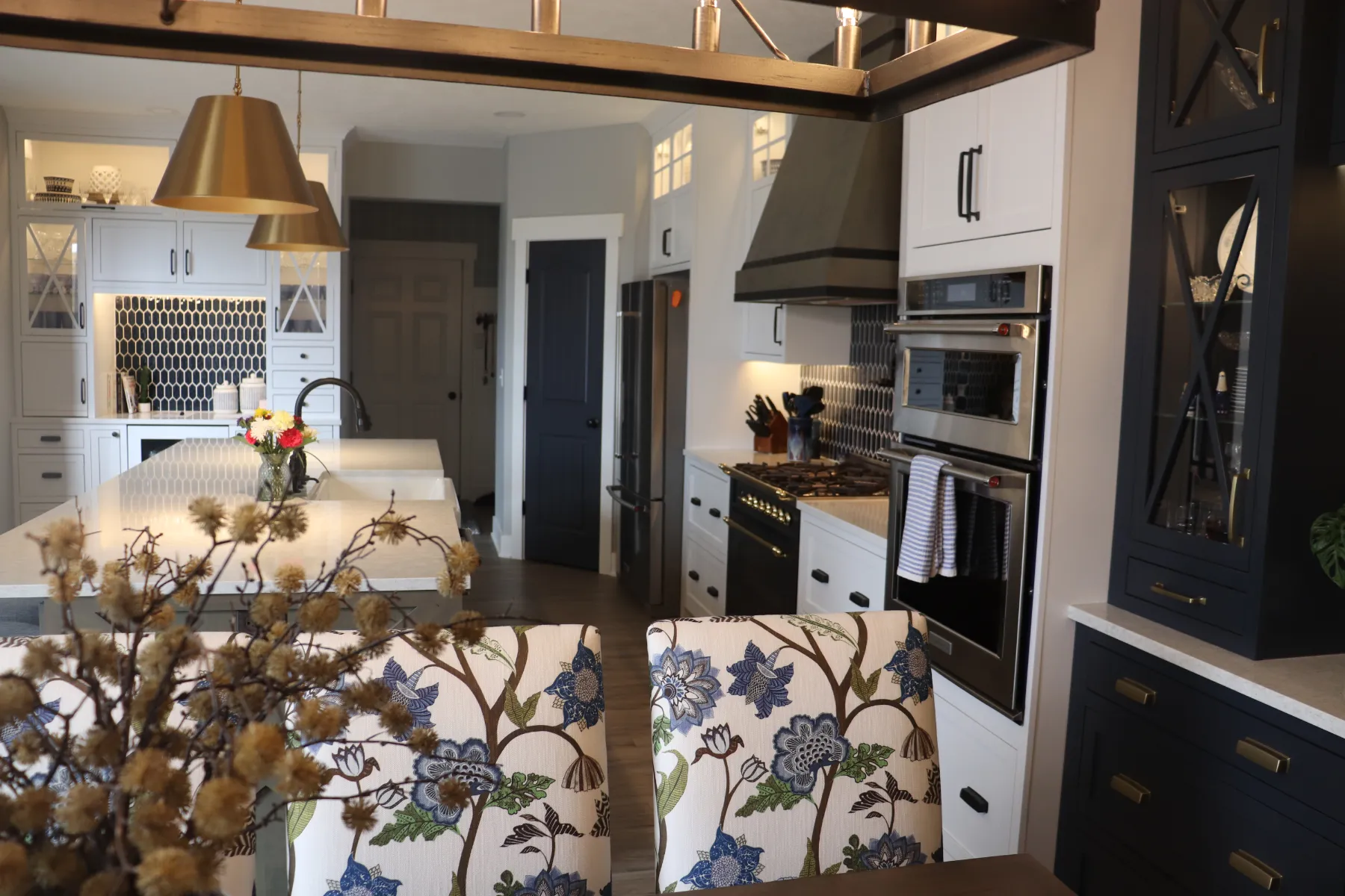 Transitional Kitchen Living Space Jenison – MI (49)