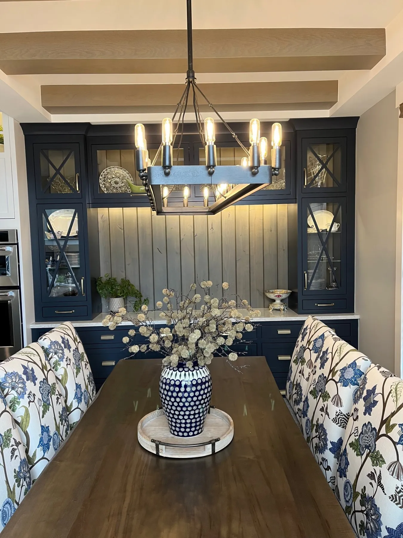 Transitional Kitchen Living Space Jenison – MI (67)
