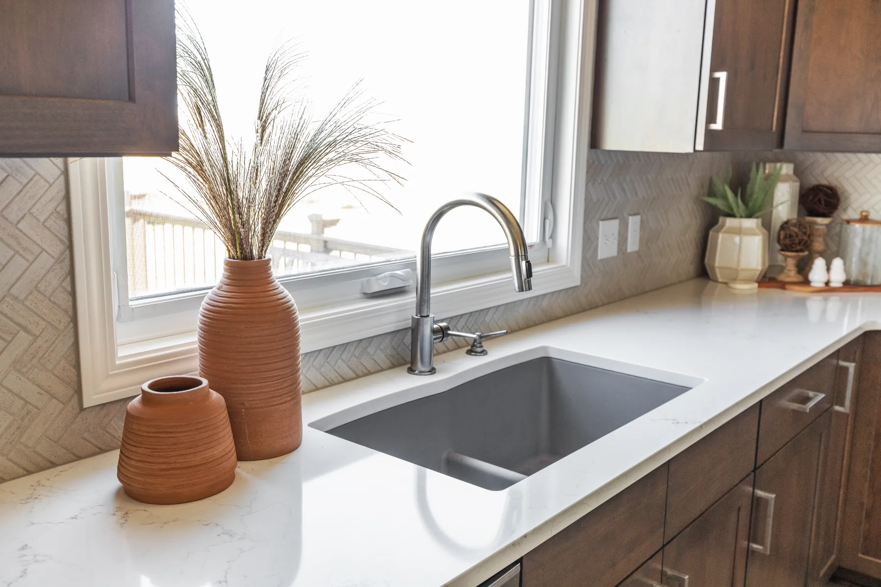 Warm & Modern Kitchen Hudsonville MI (14)
